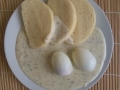 Koprová omáčka,vařené vejce,houskový knedlík