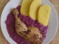 Pečené kuře a´la kachna,červené zelí,bramborový knedlík